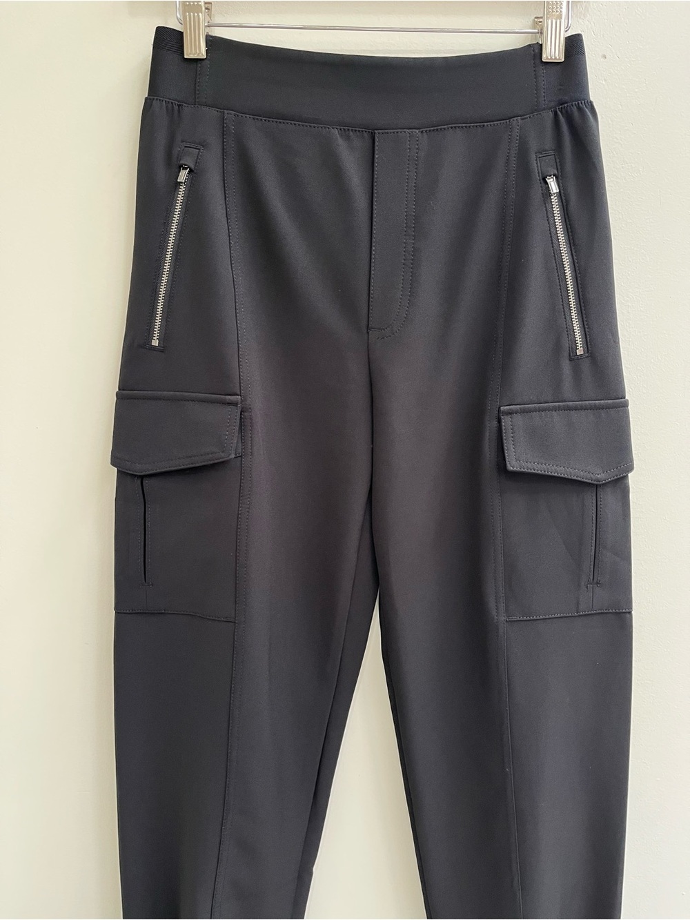 Athleta Endless High-Rise Cargo Pants Black 467187 Size 6 Travel Athletic Casual - Picture 5 of 16